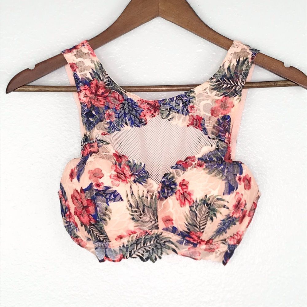 Victoria Secret Pink Lace Bralette Size S